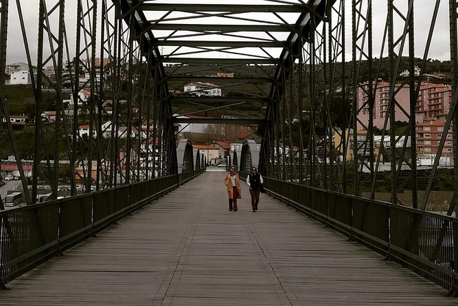 Douro Valley Private Wine and Food Tour From Porto - Quinta do Seixo and the Sandeman connection