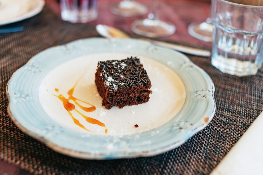 Douro Valley: Wine Tour with Lunch, Tastings & River Cruise - Amarante: a worthwhile coffee break
