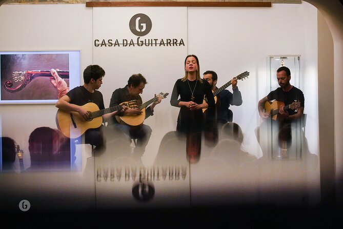 Fado by Casa da Guitarra - What the Casa da Guitarra hour is really like