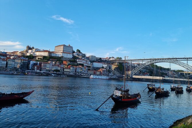 Fado Tour with Guide, Dinner & Live Show in Porto - Key points to know before booking