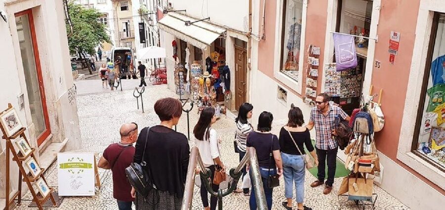Fátima and Coimbra Full-Day Tour from Porto - Lunch in Fátima and the value question