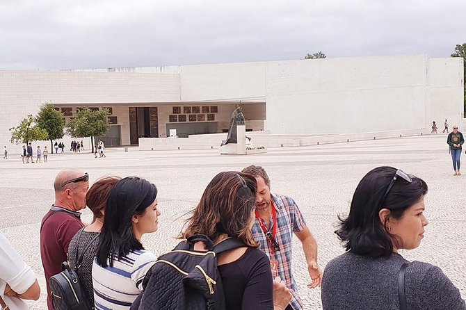 Fátima & Coimbra: Full Day Private Tour from Porto - The Basilica of Our Lady of the Rosary