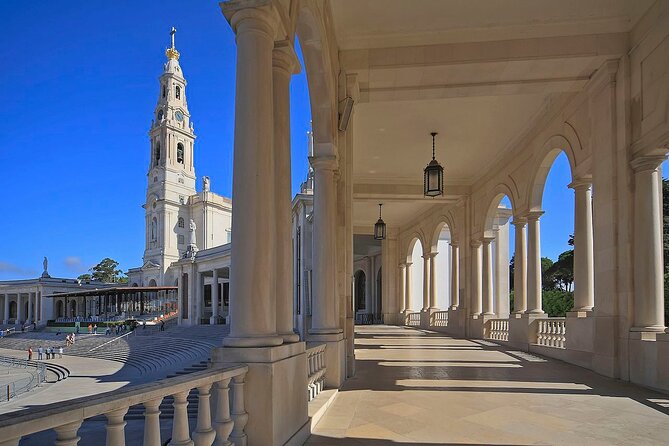 Fatima Sanctuary and Pastorinhos Village Private Tour From Porto - A quiet pause at the Chapel of the Apparitions