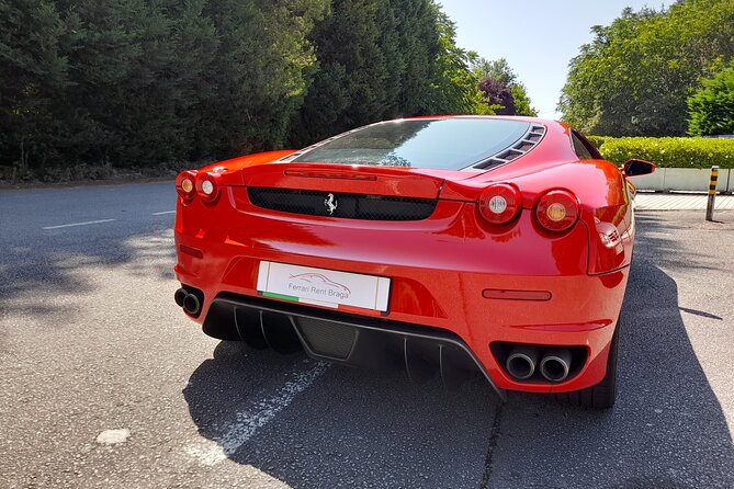 Ferrari driving experience on motorway in Braga - Public Road Versus Closed Course