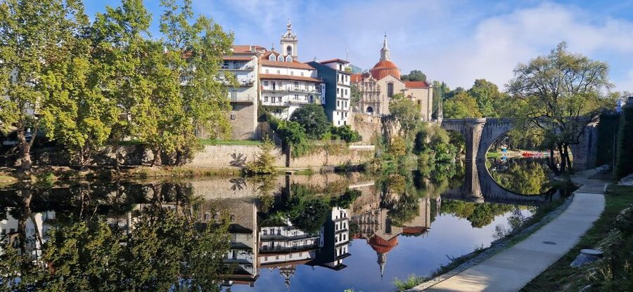 From Gaia Douro Valley Tour Wine Tasting River Cruise Lunch - Who should book this experience?