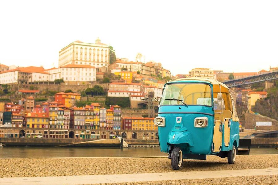From Leixões: Private Porto Historic Center Tuk Tuk Tour - Miragaia and Vitória by narrow lanes