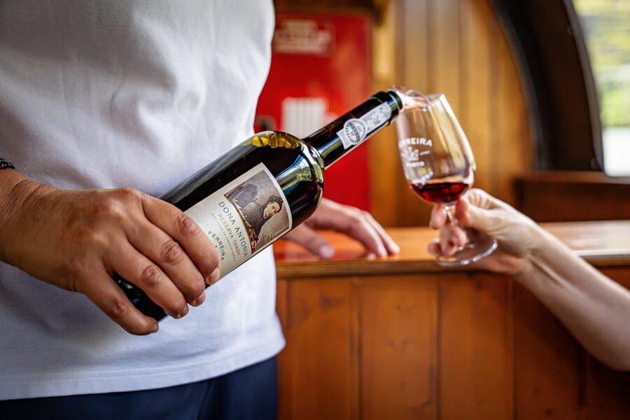 From Pinhão: Douro Valley Rabelo Boat Tour with Port Wine - Why this Pinhão to Tua cruise works so well