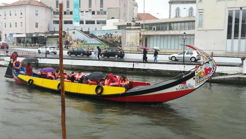 From Porto: Aveiro & Coimbra Tour with Moliceiro Boat Cruise - Should you book the Aveiro and Coimbra day trip?