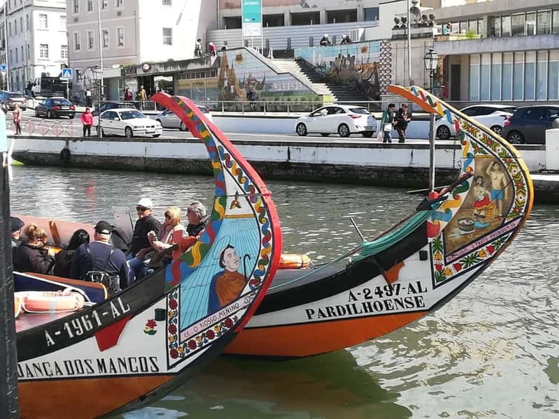 From Porto: Aveiro & Coimbra Tour with Moliceiro Boat Cruise - Coimbra’s university quarter and old streets