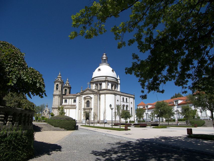 From Porto: Braga and Guimarães Full-Day Trip with Lunch - Key points at a glance