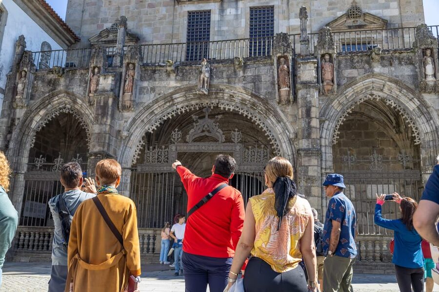 From Porto: Braga and Guimarães Small Group Tour - Bom Jesus Sanctuary and its hillside views