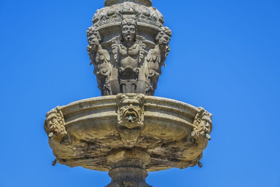 From Porto: Braga & Guimarães Full-Day Tour - Bom Jesus do Monte and its monumental staircase