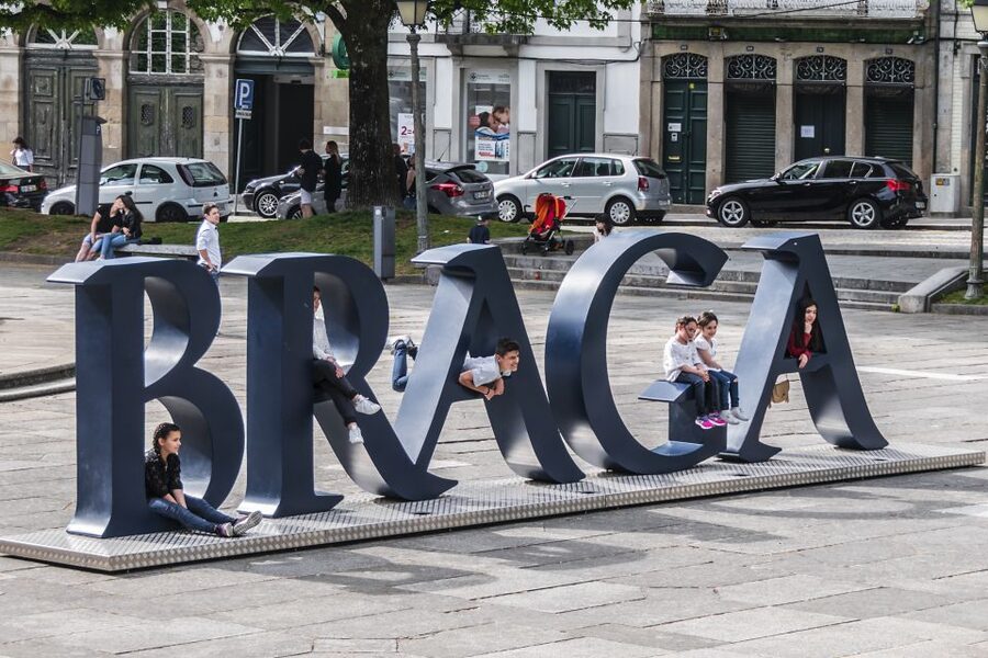 From Porto: Braga & Guimarães Full-Day Tour - The 75-minute lunch break in Braga