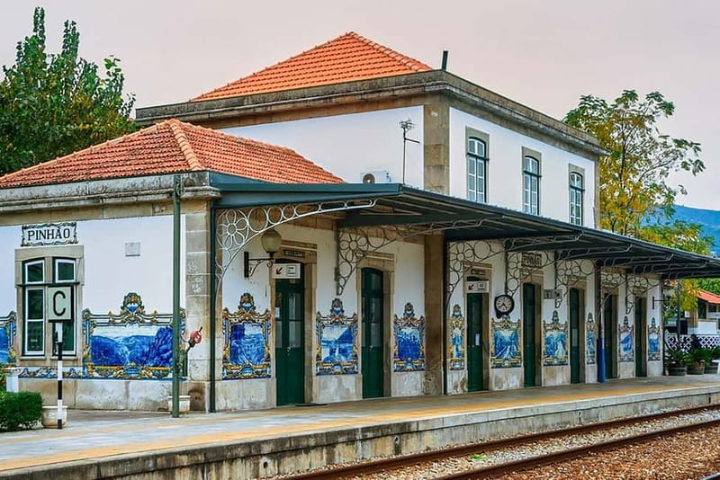 From Porto: Douro Valley with Wineries, Lunch and Boat Trip - Small-group attention is the main advantage
