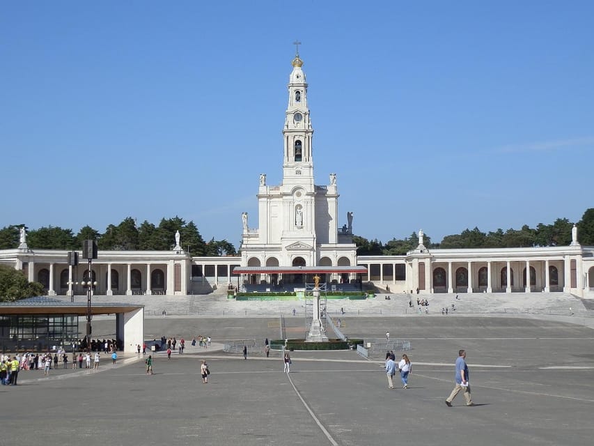 From Porto: Fátima and Coimbra Tour - Meeting at Lapa Church in Porto
