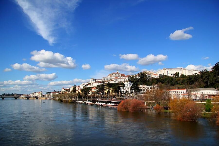 From Porto: Fátima and Coimbra Tour - The Sé Velha, Coimbra’s Old Cathedral