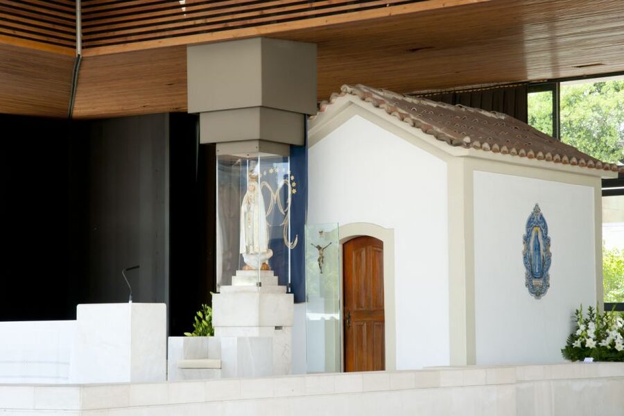 From Porto: Fatima and Miracle of Santarem Private Day Tour - How much time Fatima deserves