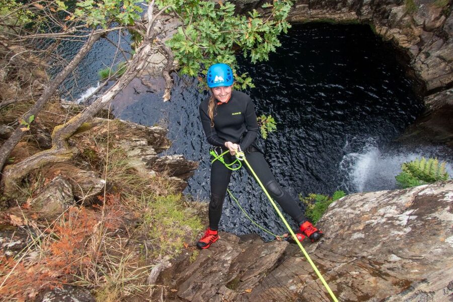 From Porto: Guided Canyoning Tour in Arouca Geopark - Guides, instruction, and the feel of the group