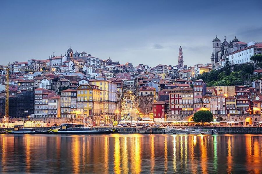 From Porto: Private Transfer to Lisbon w/ up to 4 City Stops - Key points to know before booking