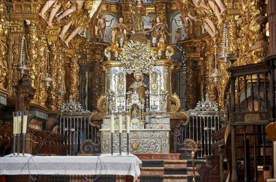 From Porto: Santiago de Compostela Cathedral Private Tour - Arriving at Santiago de Compostela Cathedral