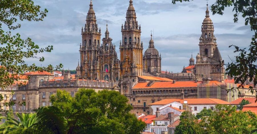 From Porto: Santiago de Compostela Cathedral Private Tour - Leaving Porto in a private car