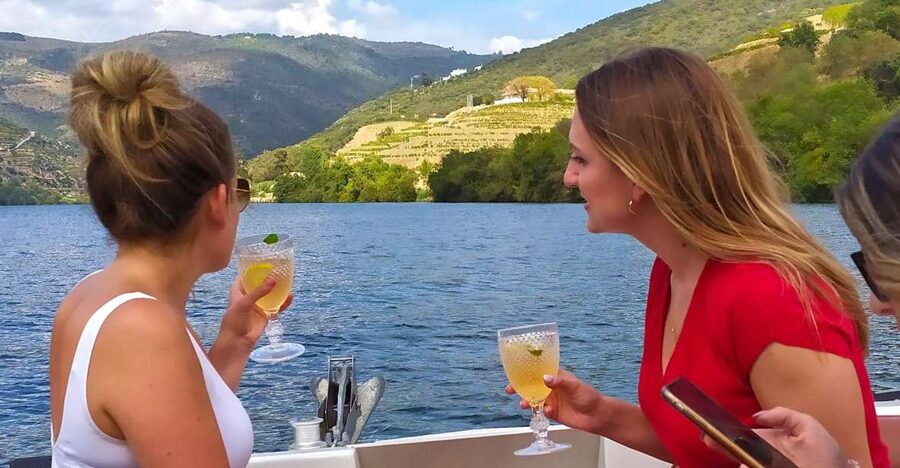 From Porto: Small-Group Douro Valley Wine Tour Lunch & Boat - Key points at a glance