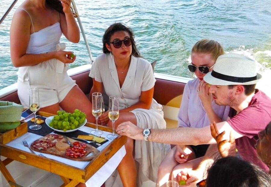 From Porto: Small-Group Douro Valley Wine Tour Lunch & Boat - What the $91 price covers