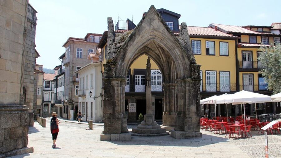 From Porto: Wonders of Braga & Guimaraes Private Day Trip - Guimarães Castle and the story of Portugal’s beginnings