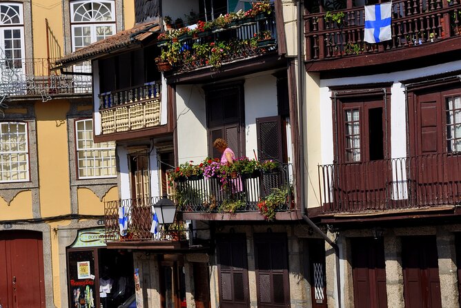 Full-Day Braga & Guimarães Guided Semi-Private Tour with Lunch from Porto - The guide can make or break the day