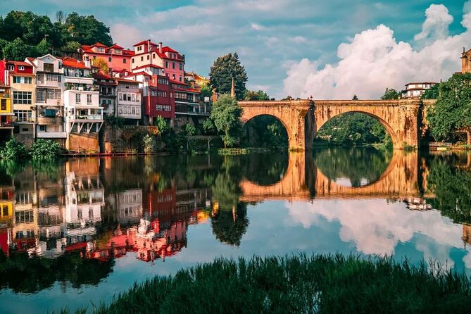 Full day Tour to Douro Valley from Porto - Peso da Régua and the center of Port country