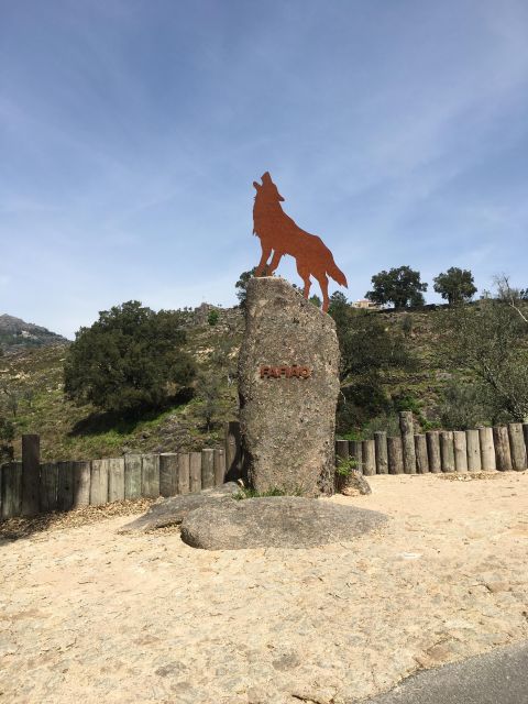 Gerês National Park Waterfalls and wolf village in 4x4 - What the 4x4 and small group really add