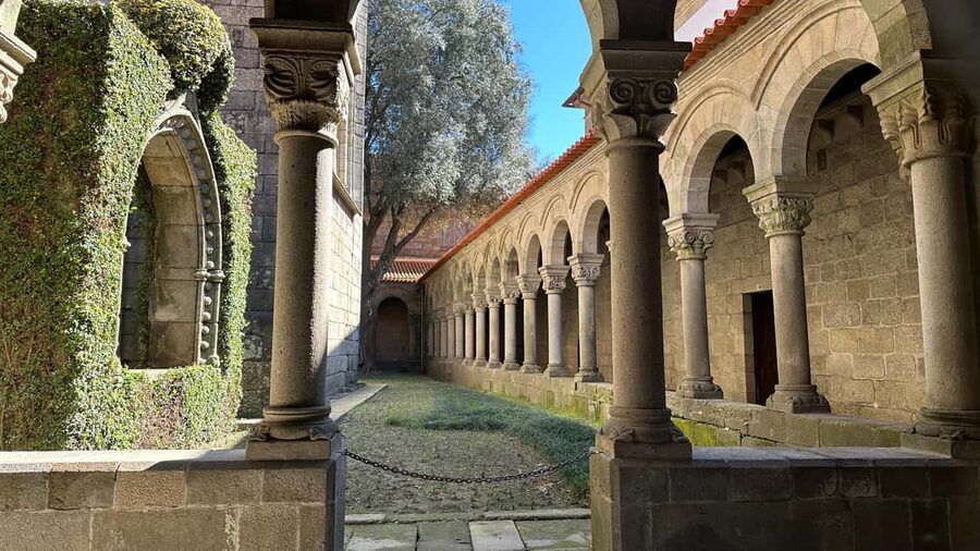 Guimarães Experience - Inside the Ducal Palace for 50 minutes