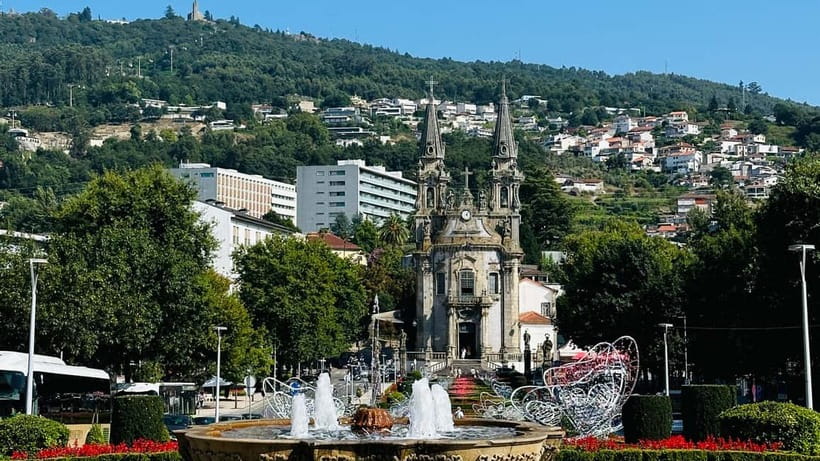 Guimarães Experience - Churches, gardens, and the old streets