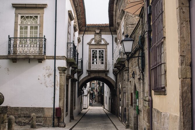 Guimarães Old Town Private Walking Tour - Largo do Toural and the town’s changing shape
