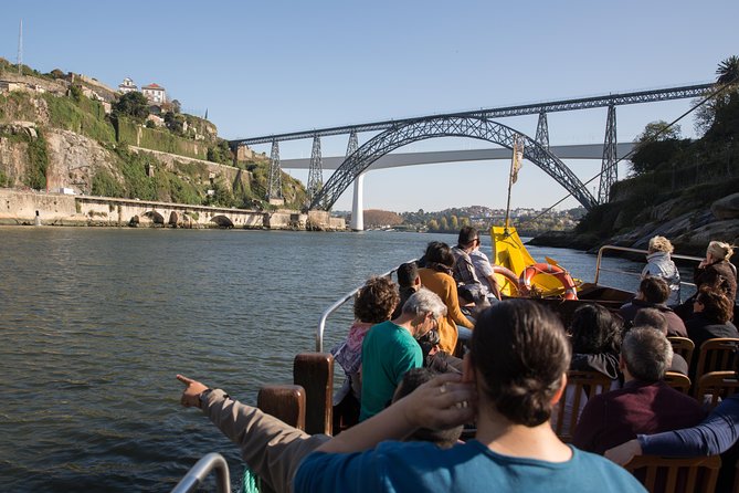 Half Day City Tour with Six Bridges Cruise and Wine Tasting - What this Porto half-day actually includes