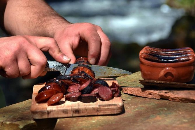 Half-day Hike & Picnic with Dog Love in Porto's Mountains - The picnic is more than a packed snack