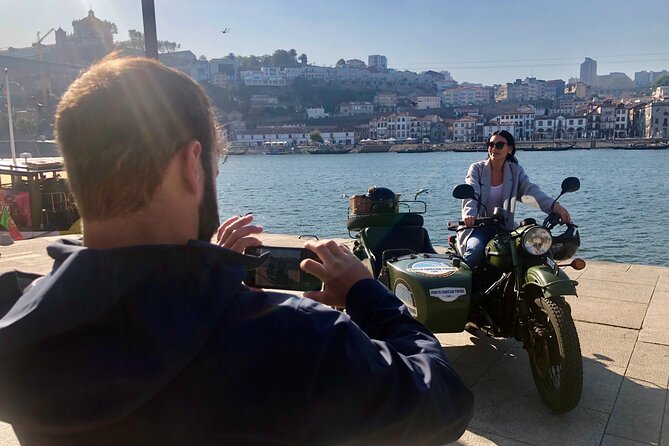 Highlights of Porto on a glamorous sidecar - Half Day - Crossing to Gaia by the Infante Bridge