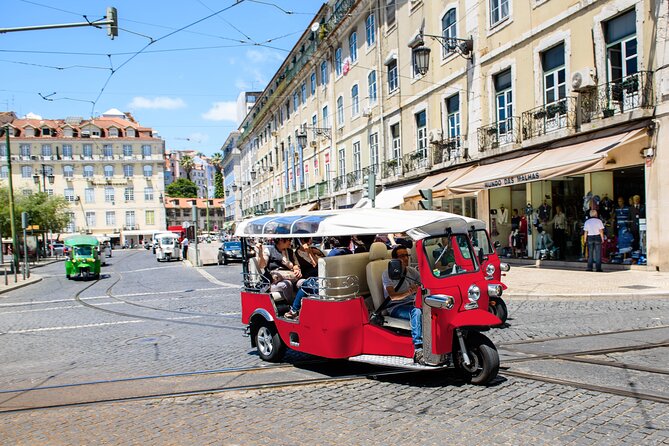 Historic Porto by Private Electric Tuk Tuk to Top Landmarks - How to make the most of the guide
