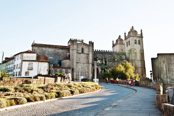 Love in Porto: Self-Guided Romantic Puzzle Walk - Parque das Virtudes is the route’s best pause
