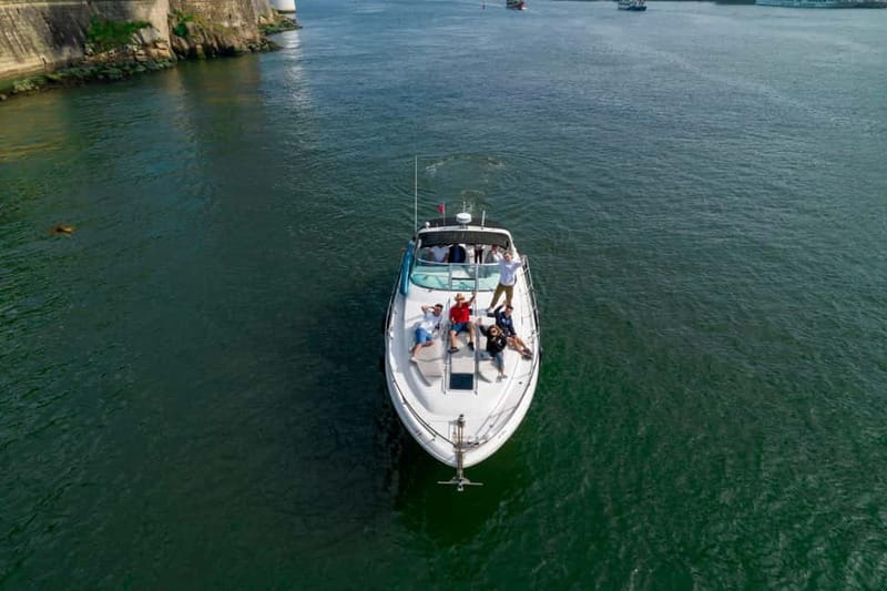 Luxury Douro Yacht Tour: Scenic Views & Complimentary Drinks - Drinks, snacks, and what is actually included