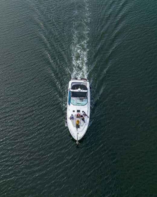 Luxury Douro Yacht Tour: Scenic Views & Complimentary Drinks - The people and the private-group advantage