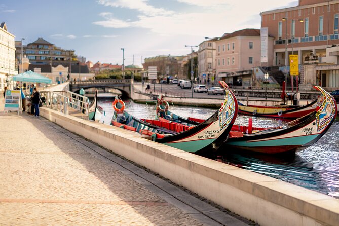 Moliceiro Boat Tour on the Ria de Aveiro - Meeting point, weather, and practical planning