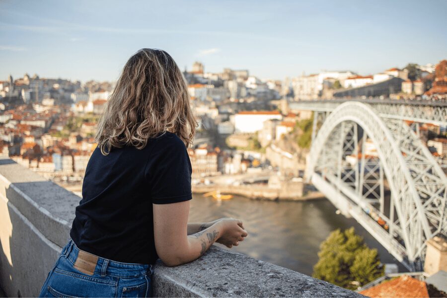 Oporto Tuk Tuk Tour: Among bridges and mysteries - 1.30h - Arrábida Bridge and the final run toward the sea