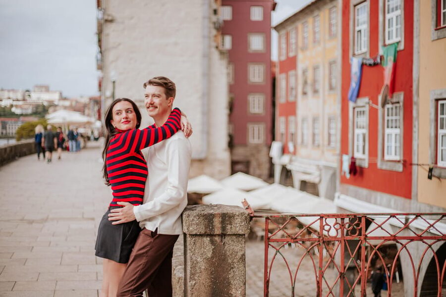 Photoshoot in Porto - São Bento’s blue tile backdrop