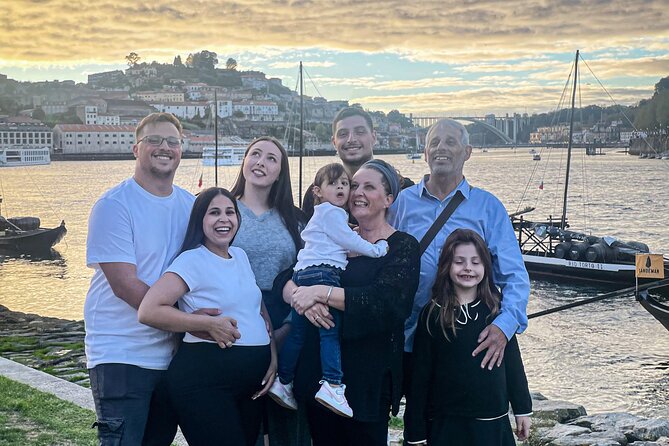 Photoshoot Session for Solo, Couples and Groups in Porto area - Is $78.10 a fair price?