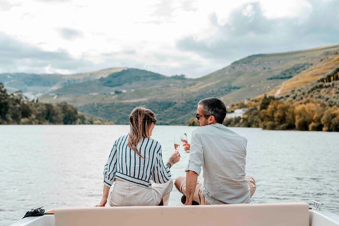 Pinhão: Electric Boat Experience 1h - Taste of Two Wines - Best Times and Best Reasons to Go