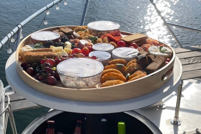 Port : 6 bridges tour with Portuguese custard tart & Port wine - Turning west toward Foz do Douro
