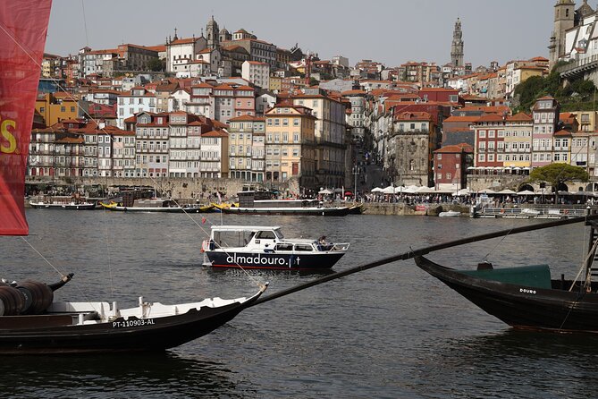 Port : Douro Cruise, 6 Bridges & 4 Port Wines (Max 7) - Four Port wines and a well-judged snack plate