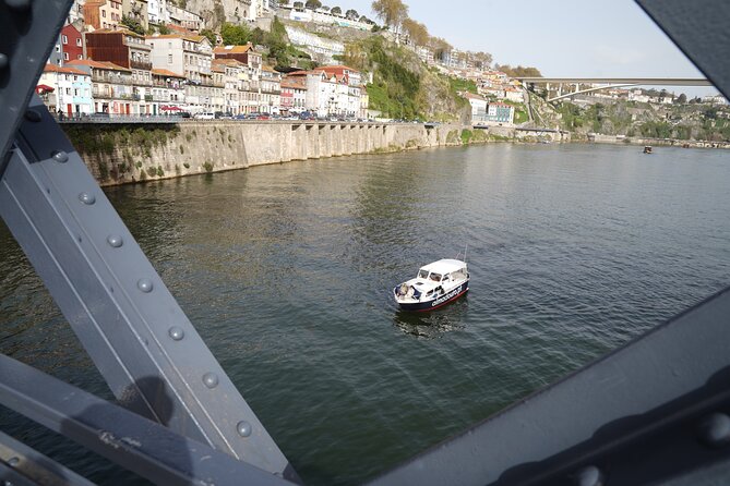 Port : Private Cruise in the Douro — 6 Bridges & Sunsets - Dom Luís I and Gaia’s Port wine cellars