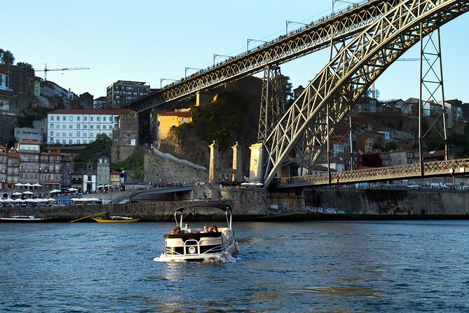 Port Wine Sunset Boat Tour - What the guides add to the evening